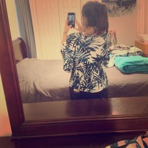 Beach themed top, never been worn, brand new